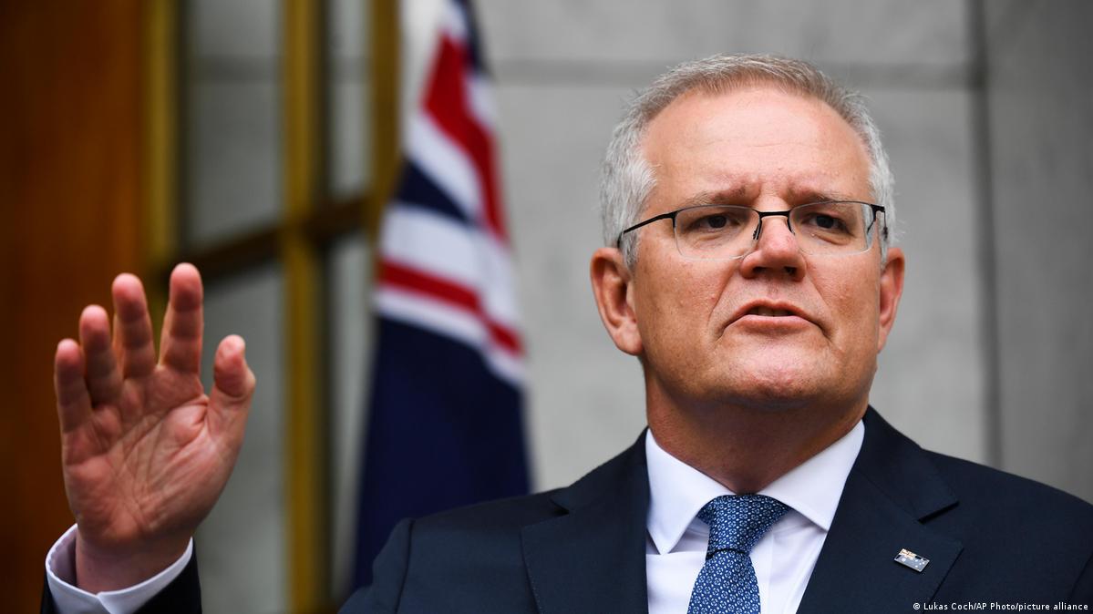 Australian prime minister calls election – DW –