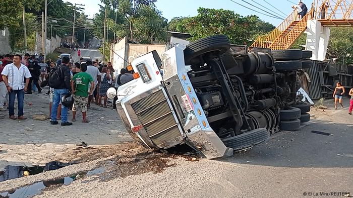 Mueren 55 migrantes en accidente en el sur de México | Las noticias y  análisis más importantes en América Latina | DW | 10.12.2021