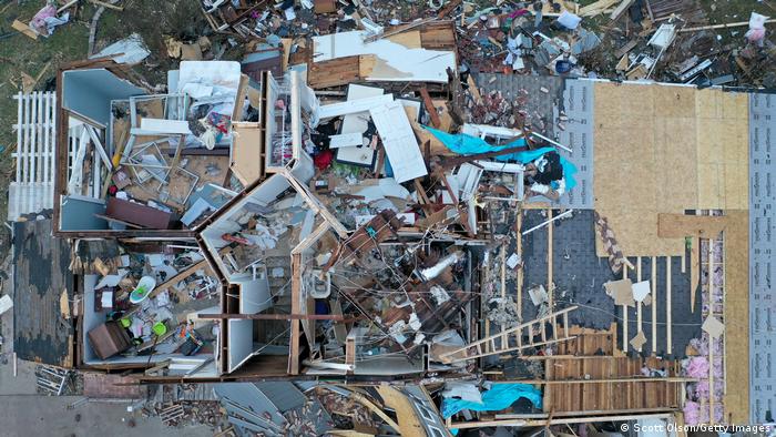Vista aérea de la destrucción.