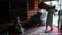 Wirtschaft I Herstellung von Teppichen in Afghanistan