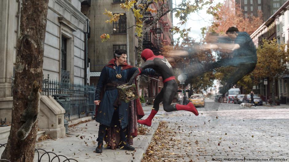 What happens when SpiderMan's identity is revealed DW 12/20/2021