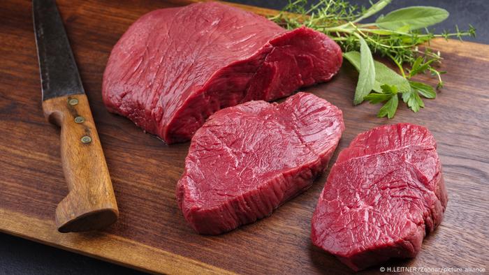Средно по 80 килограма месо консумират европейците на година, а