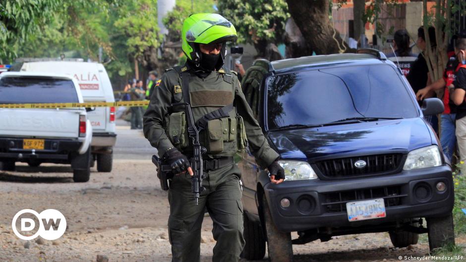 Niezidentyfikowany mężczyzna atakuje kulami autobus szkolny w Bogocie – DW – 04.04.2024