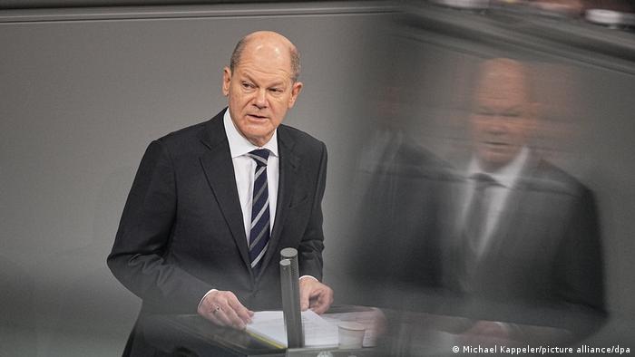 Bundeskanzler Scholz, erste Regierungserklärung im Bundestag