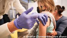 В США рекомендовали вакцины против коронавируса детям от 6 месяцев