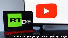  Alle deutschen YouTube-Kan‰le des staatsnahen russischen Senders Russia Today RT DE wurden von YouTube gelˆscht. Der Kreml ¸berpr¸ft nun Gegenmaﬂnahmen. Symbolbild, Symbolfoto, Fotomontage *** All German YouTube channels of the pro-state Russian broadcaster Russia Today RT DE have been deleted by YouTube The Kremlin is now reviewing countermeasures Symbol image, symbol photo, photo montage Foto:xD.xAnoraganingrumx/xFuturexImage