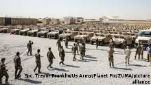 STYLELOCATIONKurdish soldiers with the Peshmerga Regional Guard Brigade inspect a shipment of American armored Humvee vehicles delivered from the Counter-ISIS Train and Equip Fund September 22, 2021 in Erbil, Iraq. (Credit Image: Â© Spc. Trevor Franklin/Us Army/Planet Pix via ZUMA Press Wire