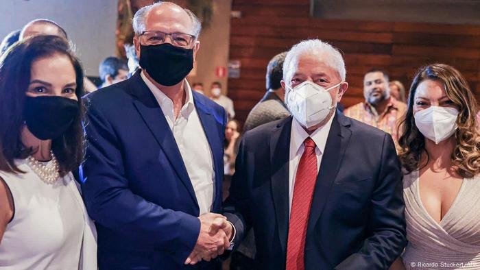 Brasilien | Sao Paulo | ehemaliger Präsident | Lula da Silva (R) und Geraldo Alckmin Brasilien | Sao Paulo | ehemaliger Präsident | Lula da Silva (R) und Geraldo Alckmin