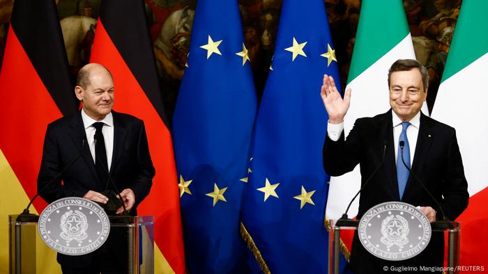 Italien Scholz und Draghi in Rom