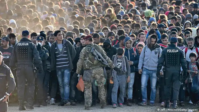 Slowenien Migranten im Grenzgebiet zu Kroatien 
