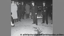 Title: Cemaliye's death Description: The spot in Nicosia where cemaliye was killed in december of 1963 Key words: Cyprus, Cyprus problem, Greek Cypriots, Turkish Cypriots, Copyrights: The copyrights belong to charalambos avdelopoulos and the photograph is from his personal archive. This archive is managed by newspaper politis which has agreed to grant the rights of the photo to DW 