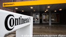 Die Firmenzentrale der Continental AG. Die Staatsanwaltschaft Hannover hat ihre Ermittlungen wegen einer möglicher Verstrickung früherer Spitzenmanager von Continental in den VW-Abgasskandal noch einmal ausgeweitet. (zu dpa «Abgas-Ermittlungen gegen Ex-Continental-Manager nochmals erweitert») +++ dpa-Bildfunk +++