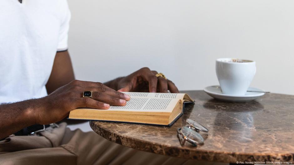 Symbolbild Literatur in Afrika | Literaturcafe