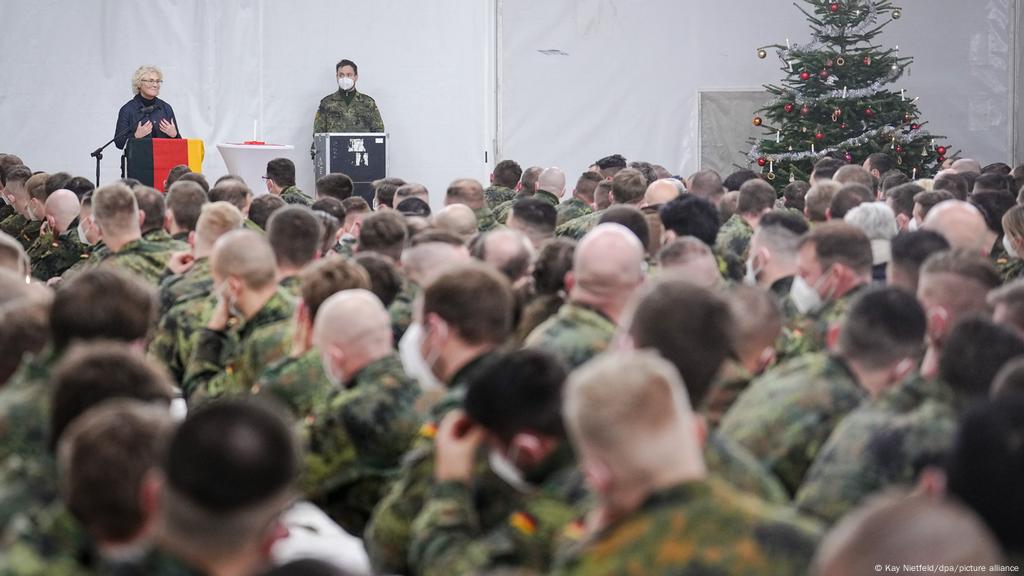 Christmas For The Troops 2022 Pictures Germany Considers Bolstered Troop Presence In Lithuania | News | Dw | 06.02. 2022