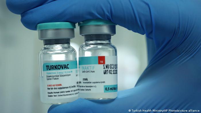 Турция вече си има собствена ваксина срещу Ковид-19. Лично Ердоган