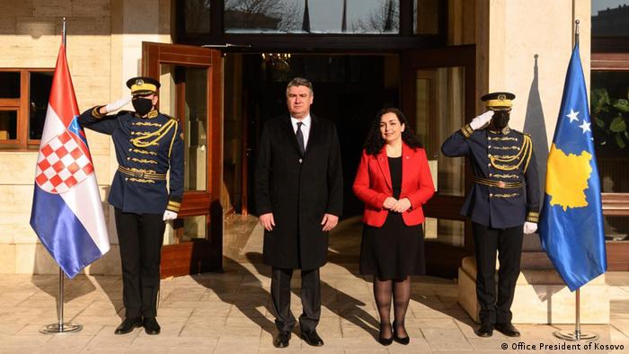 Kosovo Präsidentin Vjosa Osmani und Zoran Milanoviq Präsident Kroatien