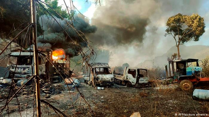 Myanmar | Über 30 verbrannte Leichen gefunden worden