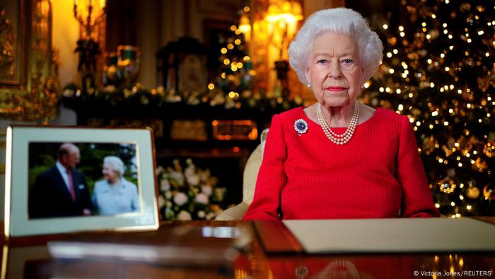 Windsor Castle crossbow intruder detained for mental health treatment | News | DW