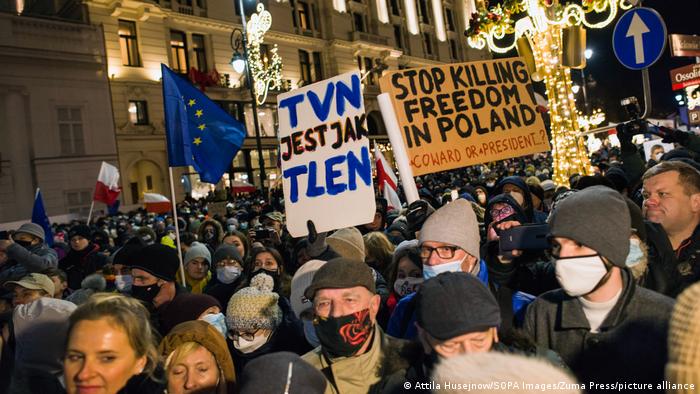 Polen l Protest gegen die Beschränkung der Medienfreiheit