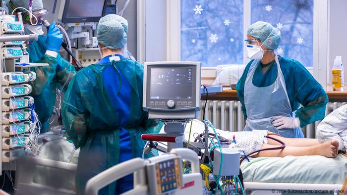 Pacientes en una UCI en Rostock