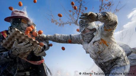 Every year, on December 28, since 1856, a strange festival is celebrated in the town of Ibi, in the province of Alicante. On this day, a coup d'état is staged in which the opposing parties fight each other with flour and eggs.