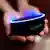 Dispositivo Echo Dot, que incluye a la famosa Alexa