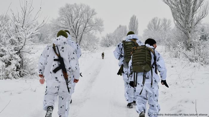 Ukrainian soldiers in Donbass, December 2015