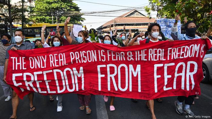 Myanmar Yangon Protest gegen Militärputsch Myanmar Yangon Protest gegen Militärputsch