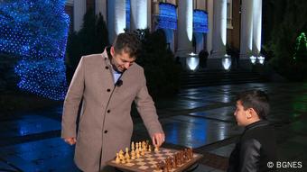 Ο Πέτκοφ παίζει σκάκι