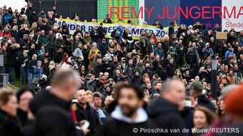 Niederlande Protest gegen COVID-19-Beschränkungen in Amsterdam