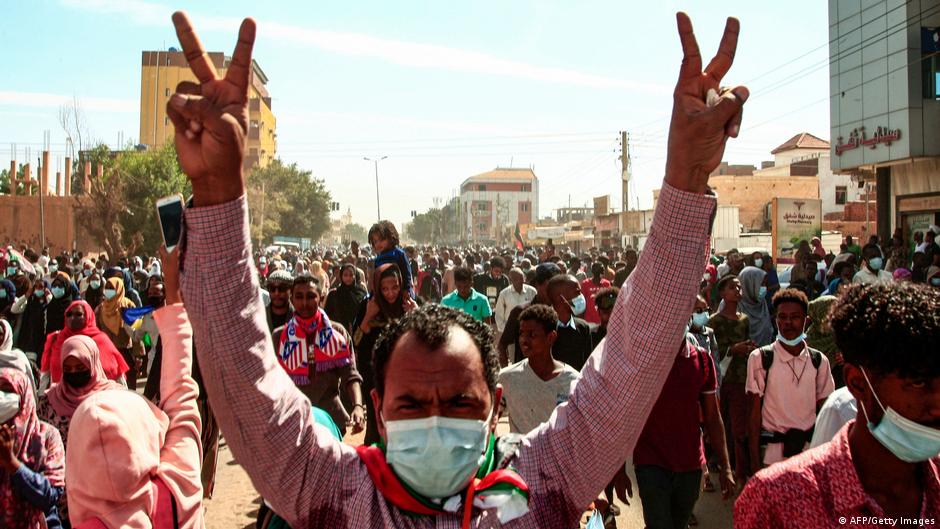 After PM resigns, Sudan′s democracy at crossroads again | Middle East | News and analysis of events in the Arab world | DW - Vimarsana News