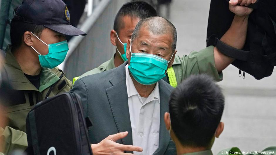 目前已經在香港獄中服刑的黎智英，將會面臨沒有陪審團參與的國安法案件審理