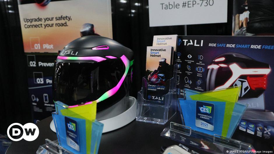 Consumer Electronics Show: Space Tourism, Meta-Experiments, and Much More |  Science and Ecology |  DW