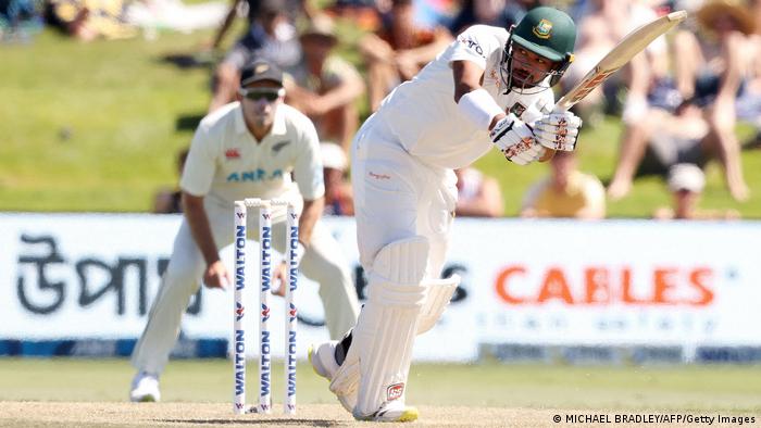Neuseeland Tauranga | Cricketspiel | Neuseeland - Bangladesch | Najmul Hossain Shanto