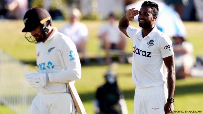 Neuseeland Tauranga | Cricketspiel | Neuseeland - Bangladesch | Ebadot Hossain
