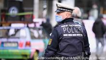 Policía alemán en el cumplimiento de su deber