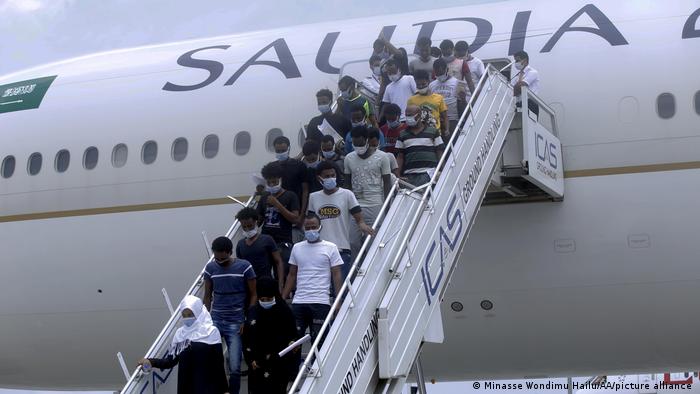 Saudi Arabien I Äthiopische Migranten werden in ihr Herkunftsland zurückgebracht