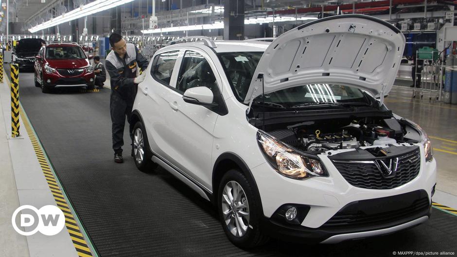 Nhà sản xuất ô tô điện tử Việt Nam đang hãm phanh châu Âu?  – DW – 09/07/2023