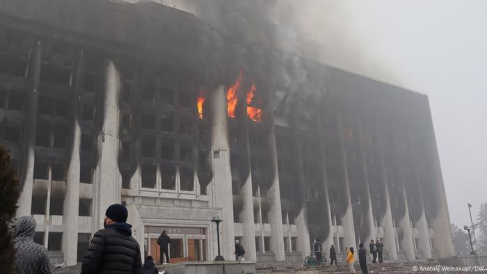 Kasachstan Almaty | Proteste & Ausschreitungen, Brand im Rathaus Kasachstan Almaty | Proteste & Ausschreitungen, Brand im Rathaus