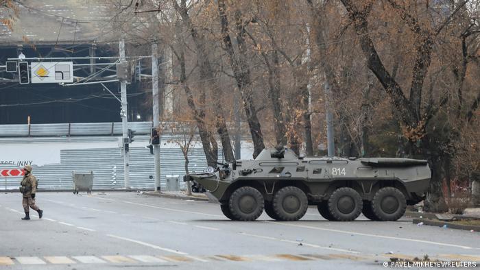 Военная техника на улицах Алма-Аты, 7 января 2022 года