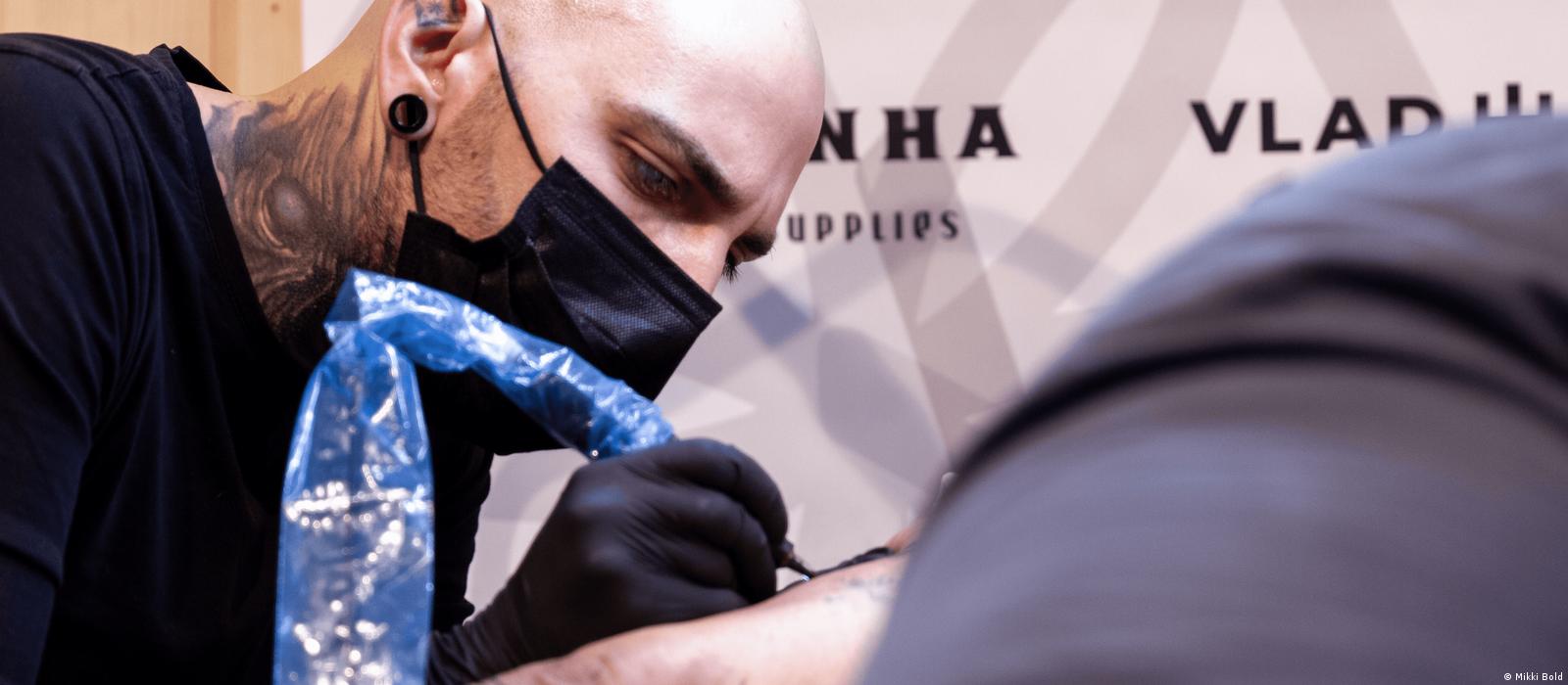 Future looking less bright for EU tattoo artists – DW – 01/07/2022