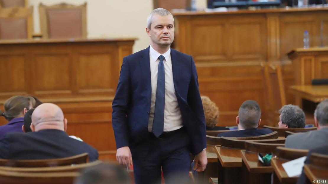 Костадин Костадинов, председател на партия "Възраждане", в парламента в София Костадин Костадинов, председател на партия "Възраждане", в парламента в София