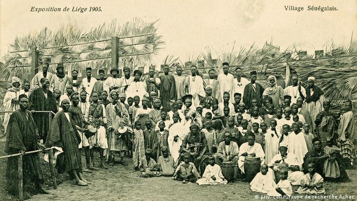 Un village sénégalais à l'exposition universelle de 1905 à Liège