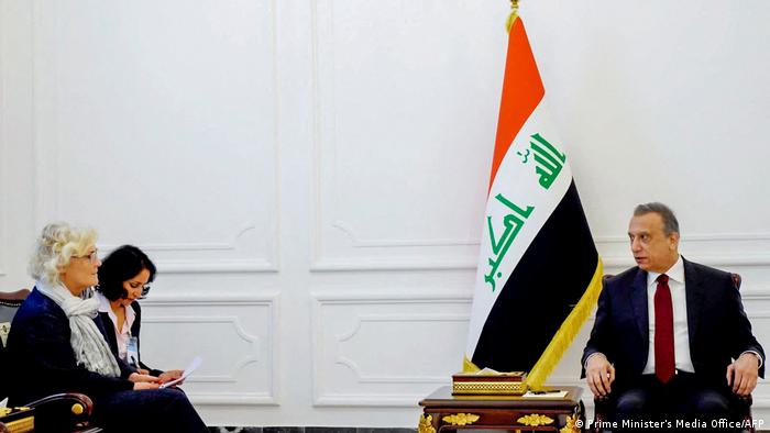 Verteidigungsministerin Lambrecht im Gespräch mit Iraks Regierungschef Mustafa al-Kadhimi 