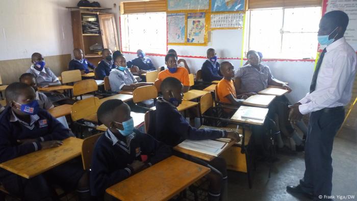 Uganda ends world′s longest COVID school closures | News | DW ...