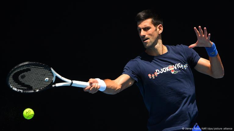 Djokovic admits mistake on Australia COVID form – DW – 01/12/2022