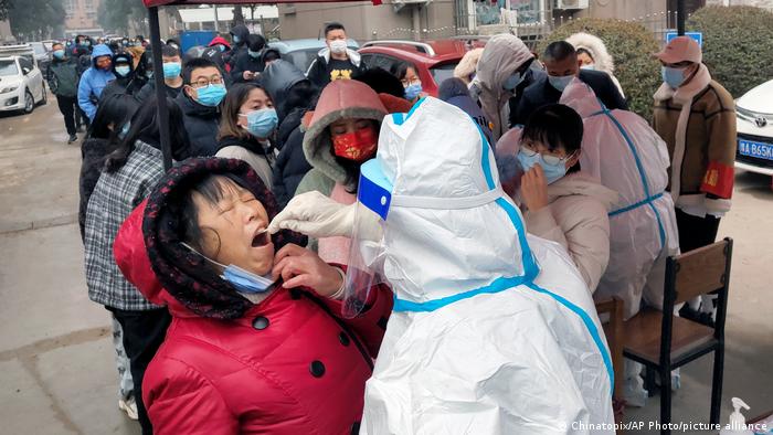China | Coronavirus Massentests in Huaxian