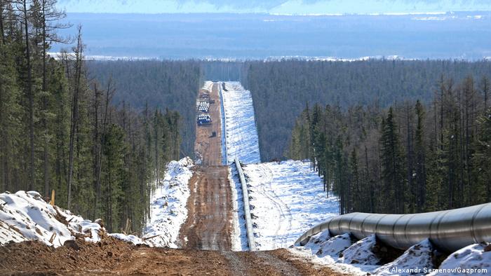 El gasoducto Power of Siberia, aquí en construcción, transporta gas natural a China.