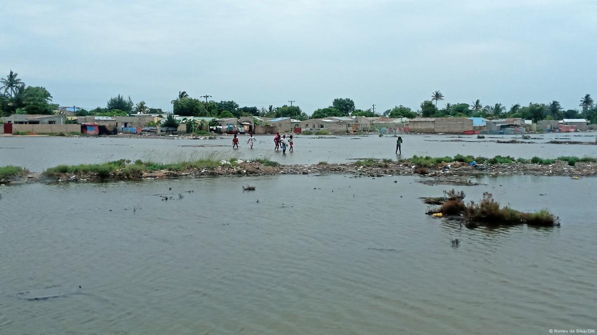 Estragos Causados Pelas Fortes Chuvas Em Maputo Dw 12012022 4348