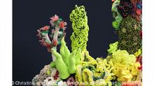  Detail of Baden-Baden Satellite Reef, part of the worldwide Crochet Coral Reef project by Christine and Margaret Wertheim and the Institute For Figuring
--
Bild stammt aus dem Presseprotal des Frieder Burda Museums https://www.museum-frieder-burda.de/presse.php
via C. Burak